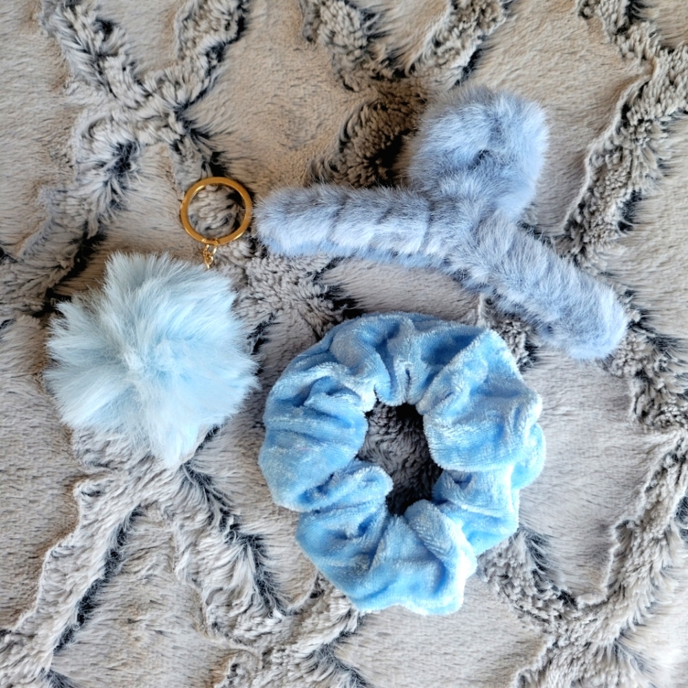 ✨BUNDLE 3/$20✨Furry Hair Claw Clip, Velvet Scrunchie, Soft Pom Keychain Blue Set